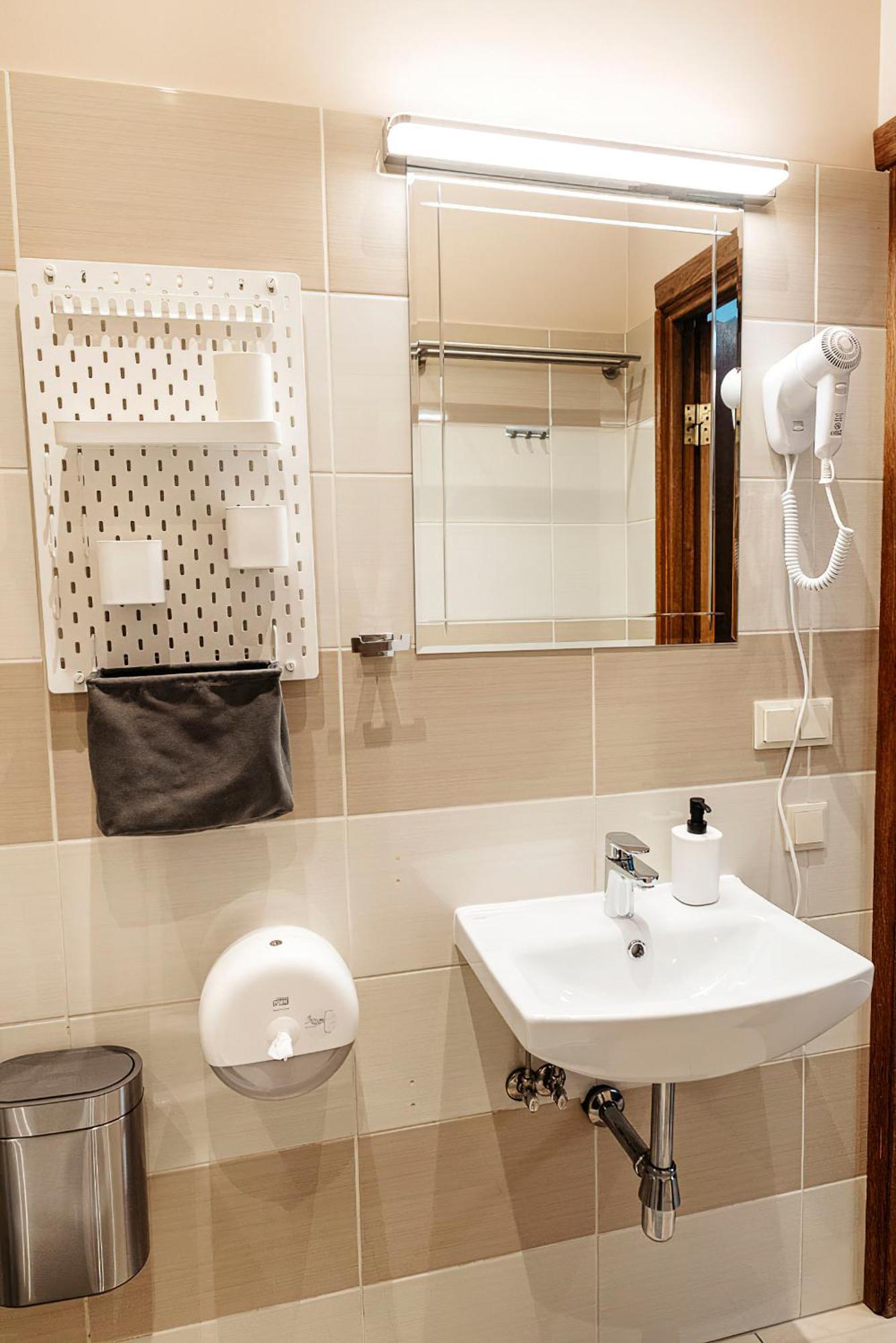 Riga Central Apartments - Skolas Str. Parking Nearby Екстер'єр фото